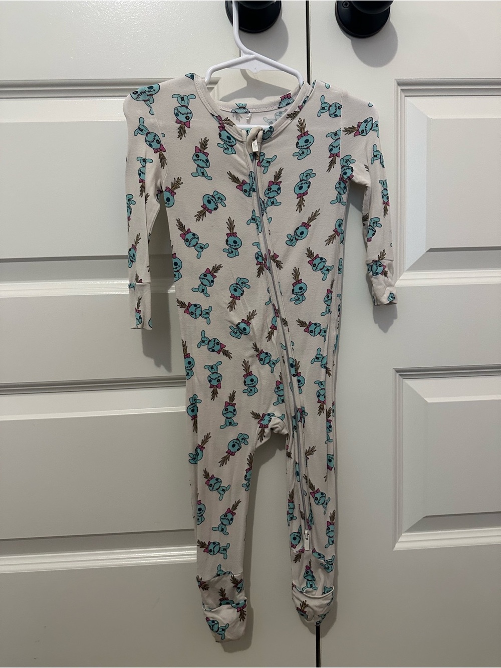 Posh Peanut Cream One-Piece Footie with scrump Lilo & Stitch Print RARE